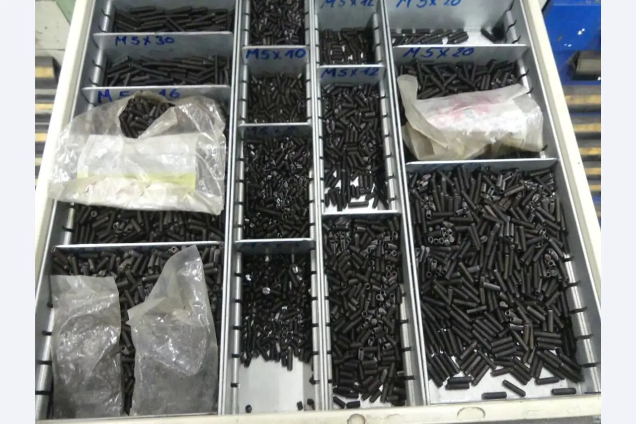 Machines en toebehoren van een voormalige diepdrukkerij-3