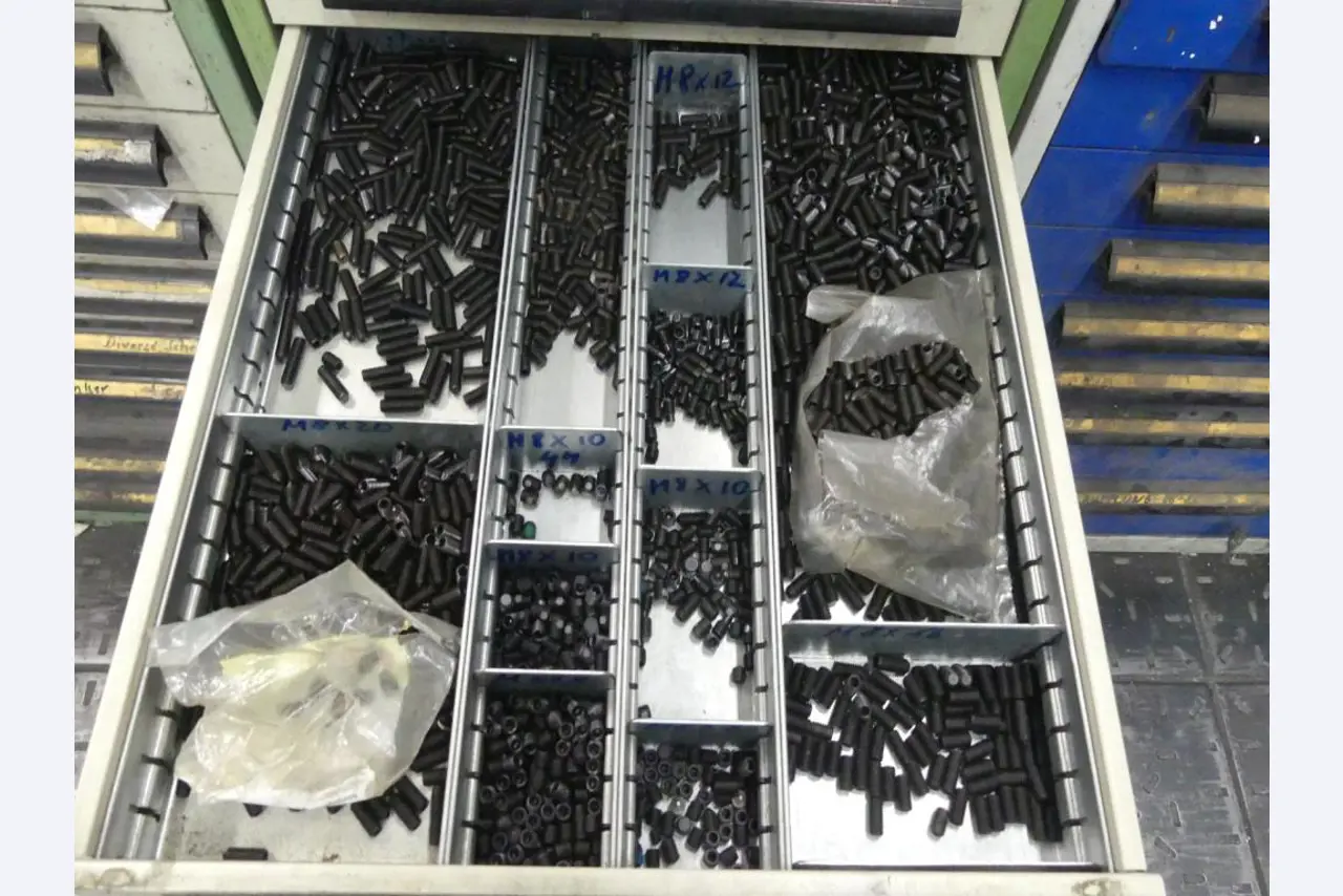 Machines en toebehoren van een voormalige diepdrukkerij-5