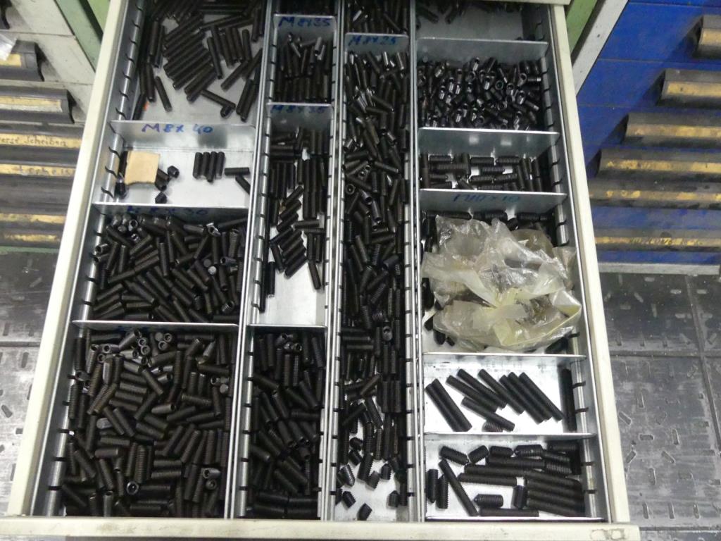 Maquinaria y accesorios de una antigua imprenta de huecograbado-6