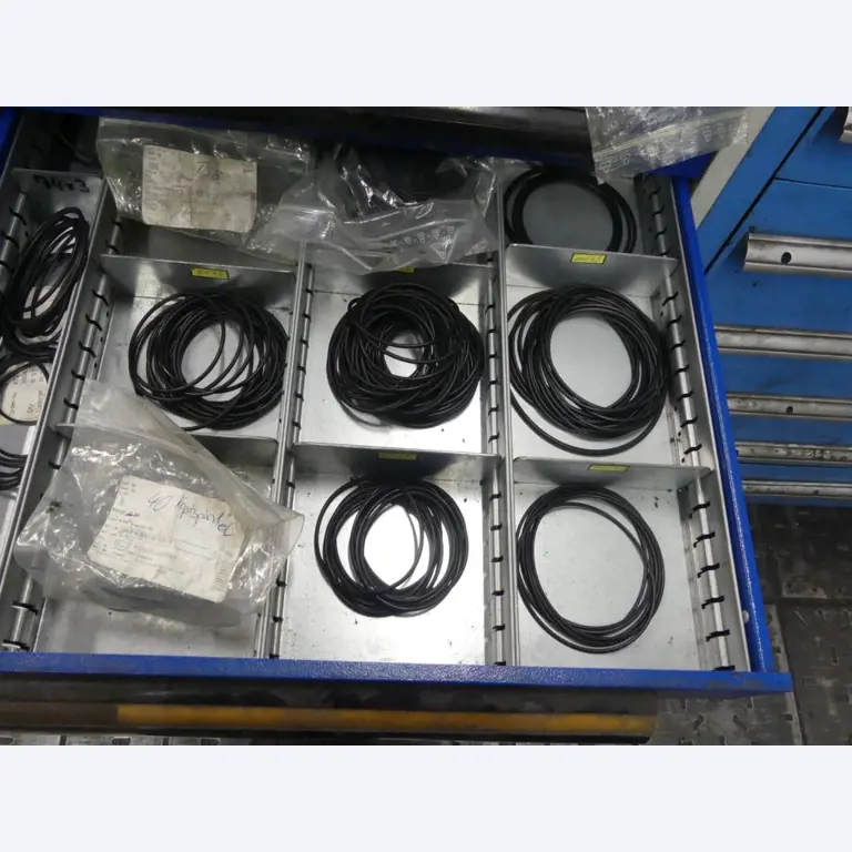 Maschinelle Einrichtung sowie Zubehör einer ehemaligen Tiefdruckerei-5