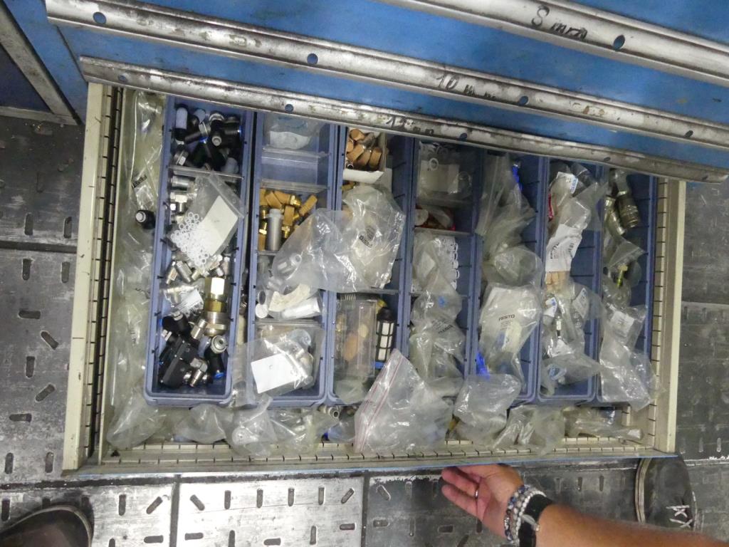 Maquinaria y accesorios de una antigua imprenta de huecograbado-7