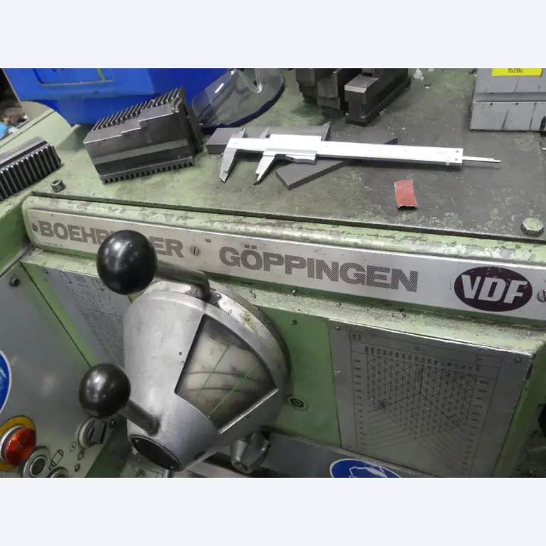 Equipement mécanique et accessoires d'une ancienne imprimerie en héliogravure-1