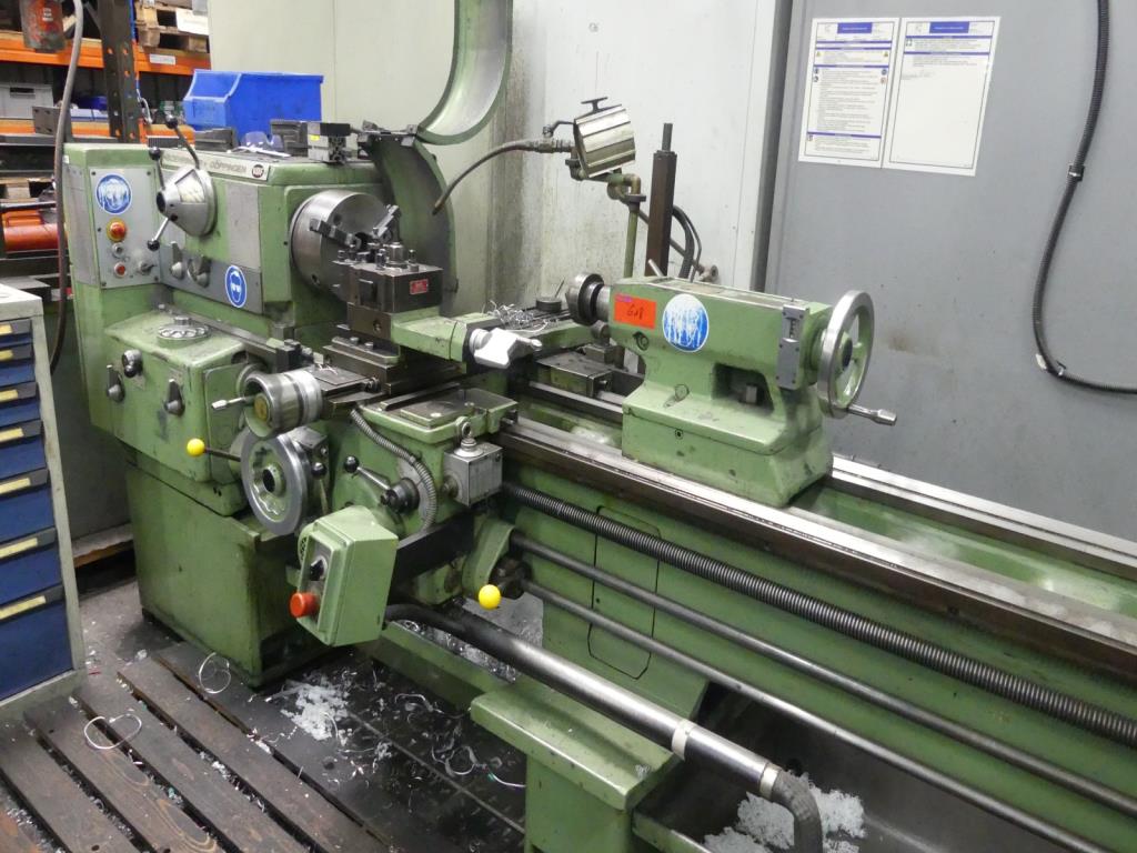 Máquinas e acessórios de uma antiga fábrica de impressão de gravuras-2