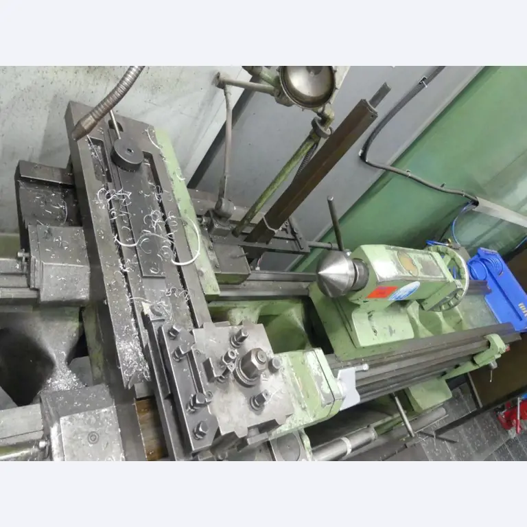 Equipement mécanique et accessoires d'une ancienne imprimerie en héliogravure-6