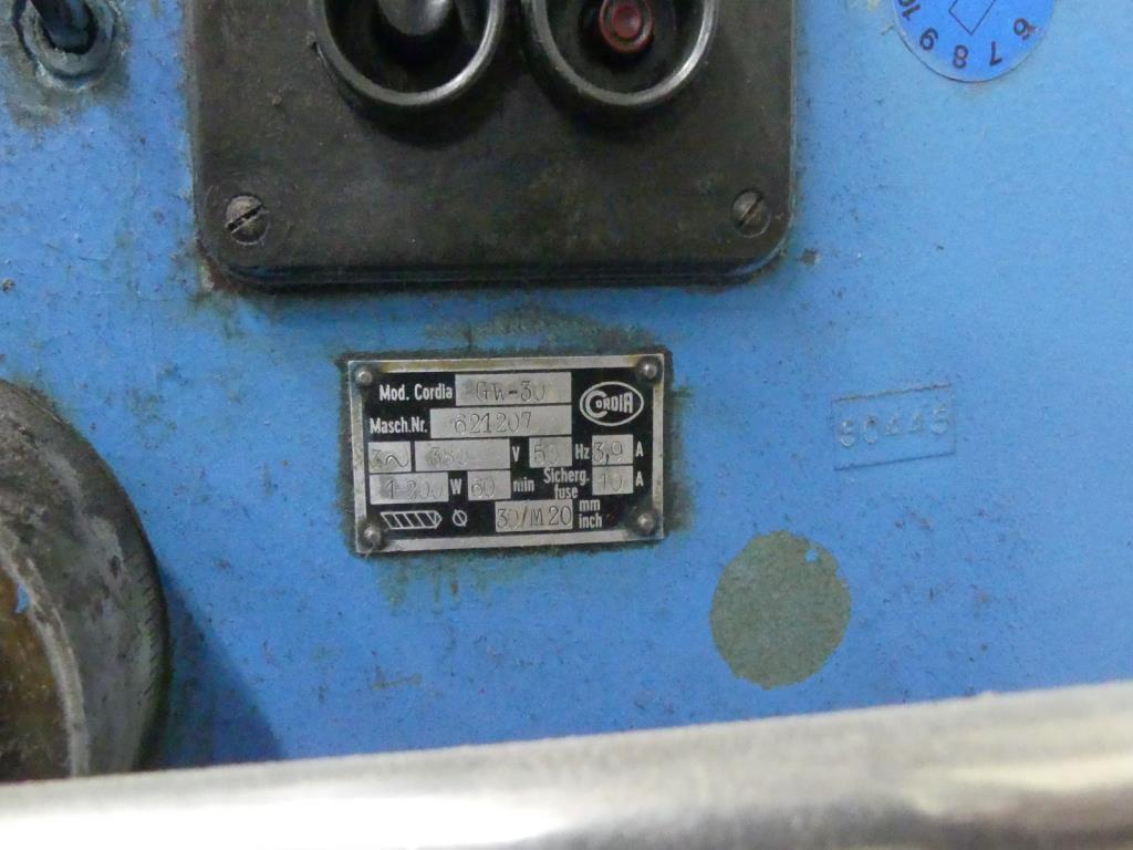 Maquinaria y accesorios de una antigua imprenta de huecograbado-4