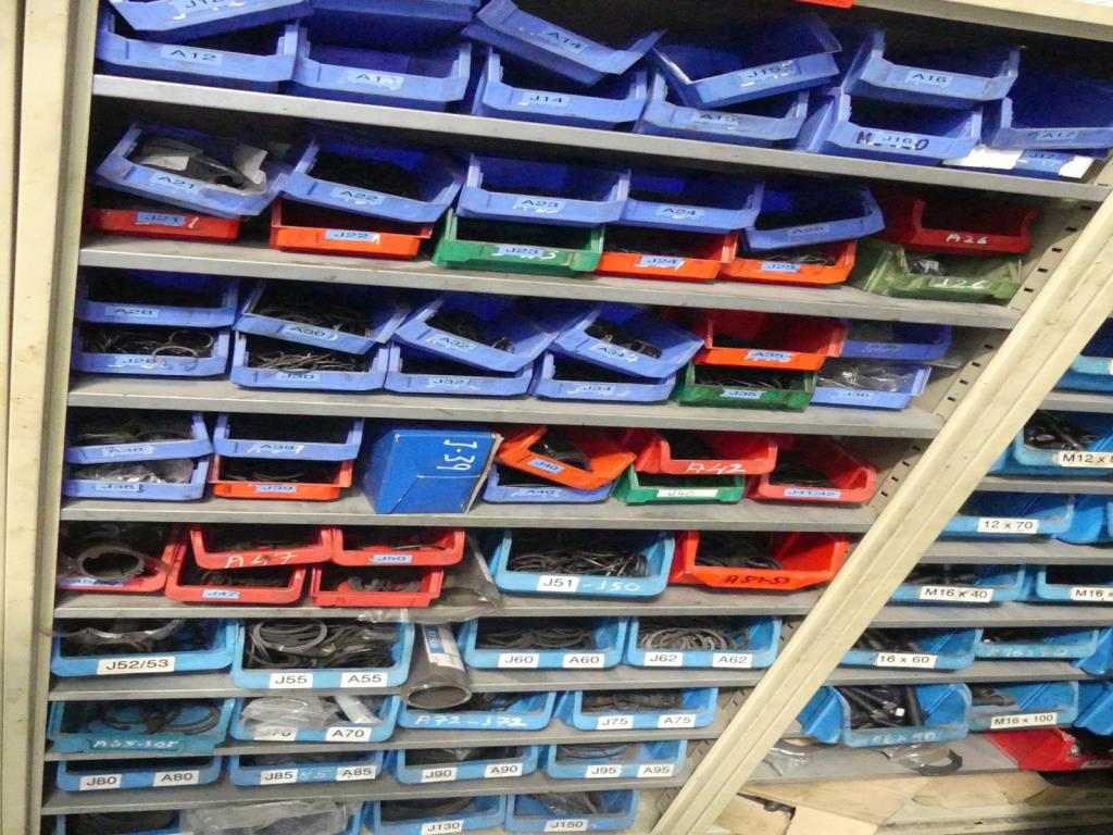 Máquinas e acessórios de uma antiga fábrica de impressão de gravuras-9