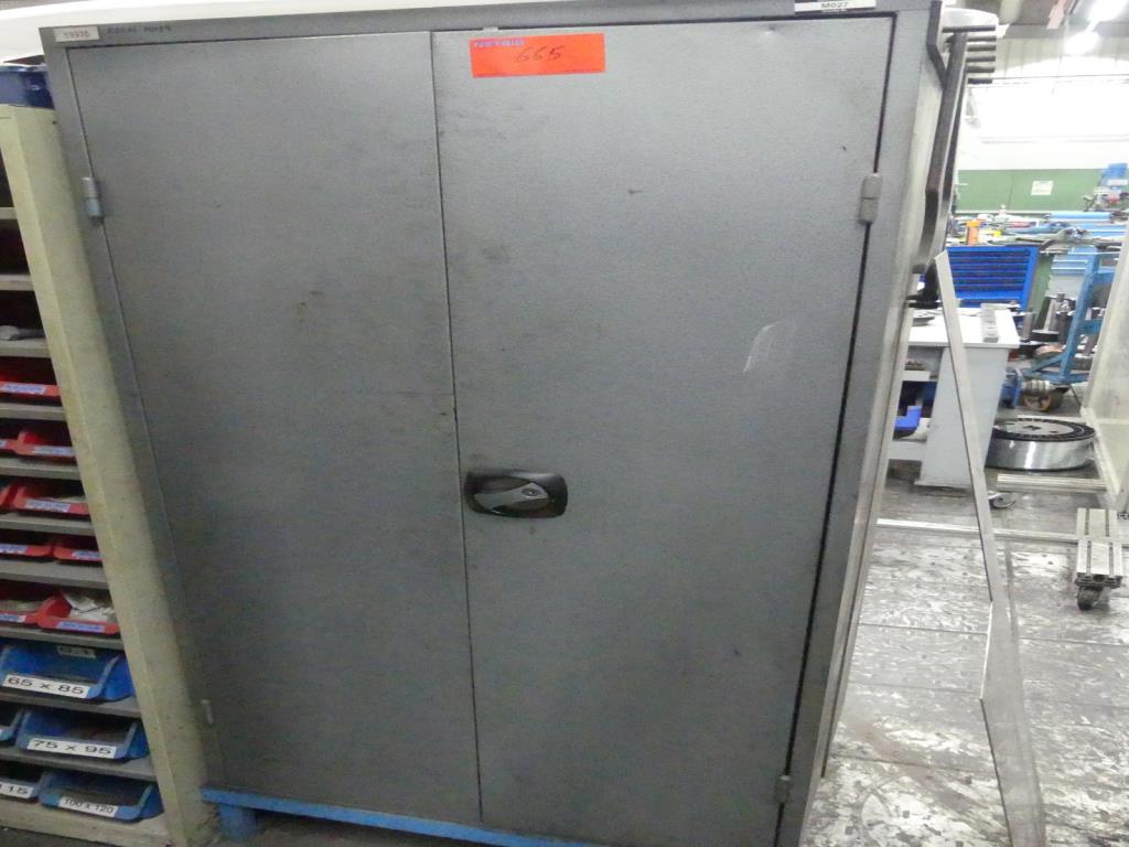 Máquinas e acessórios de uma antiga fábrica de impressão de gravuras-12