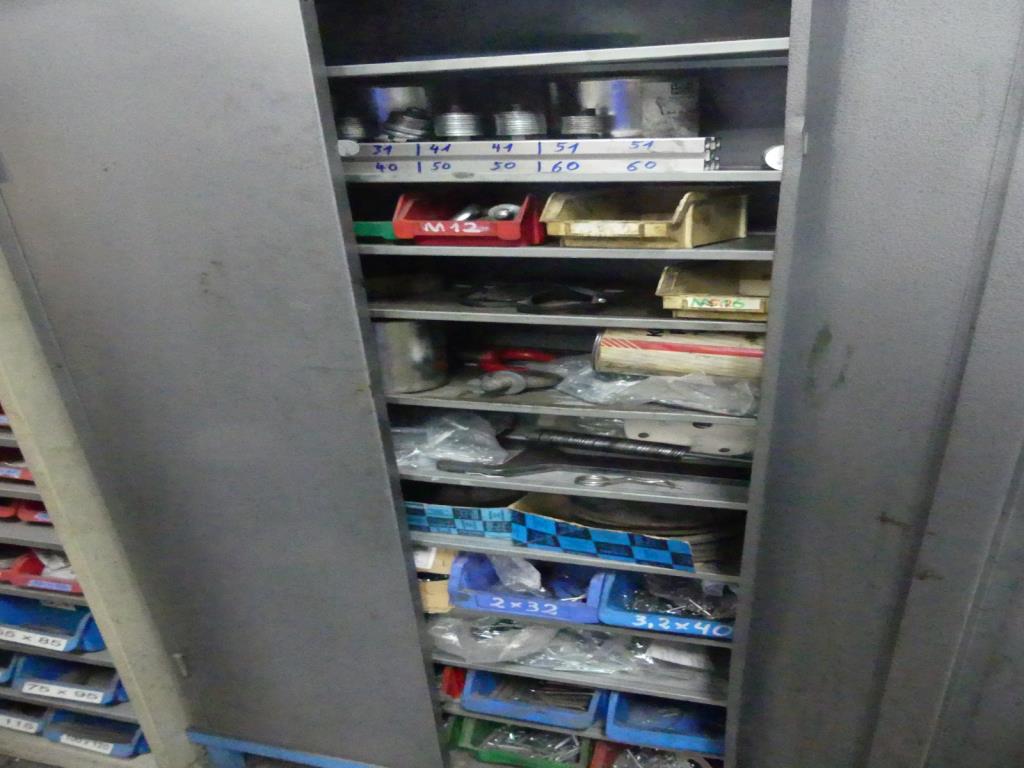 Máquinas e acessórios de uma antiga fábrica de impressão de gravuras-13