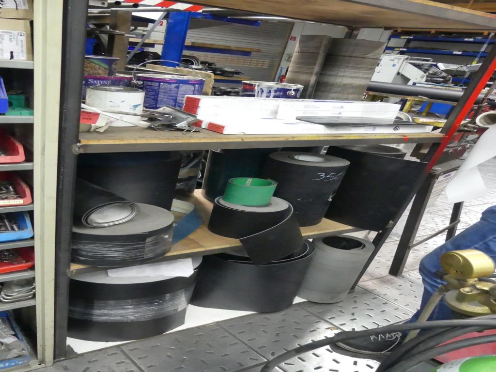 Máquinas e acessórios de uma antiga fábrica de impressão de gravuras-7