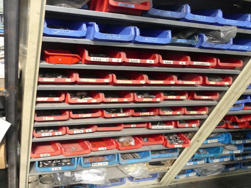 Máquinas e acessórios de uma antiga fábrica de impressão de gravuras-8