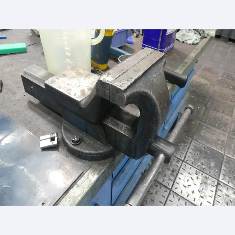 Stroje a příslušenství z bývalé hlubotiskové tiskárny-2