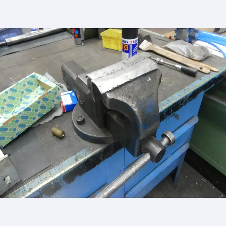 Stroje a příslušenství z bývalé hlubotiskové tiskárny-5