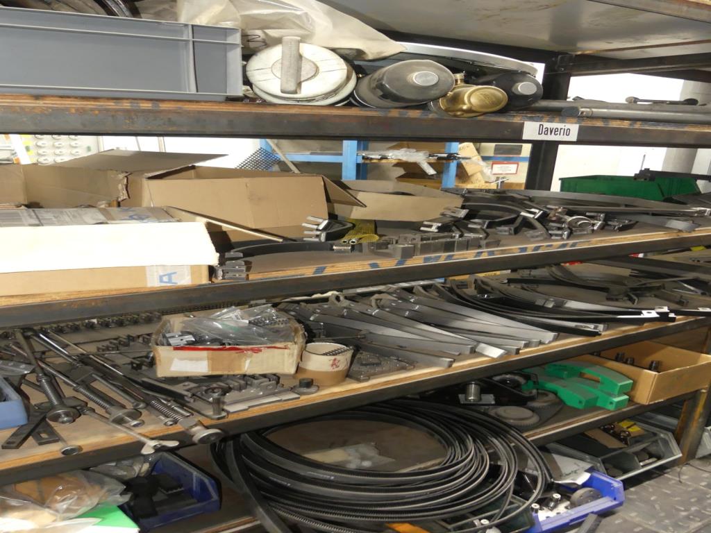 Máquinas e acessórios de uma antiga fábrica de impressão de gravuras-3