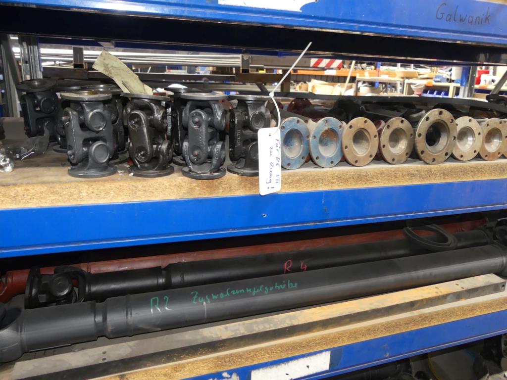 Máquinas e acessórios de uma antiga fábrica de impressão de gravuras-9