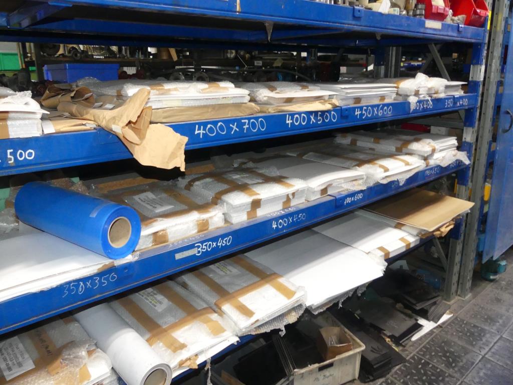 Máquinas e acessórios de uma antiga fábrica de impressão de gravuras-11