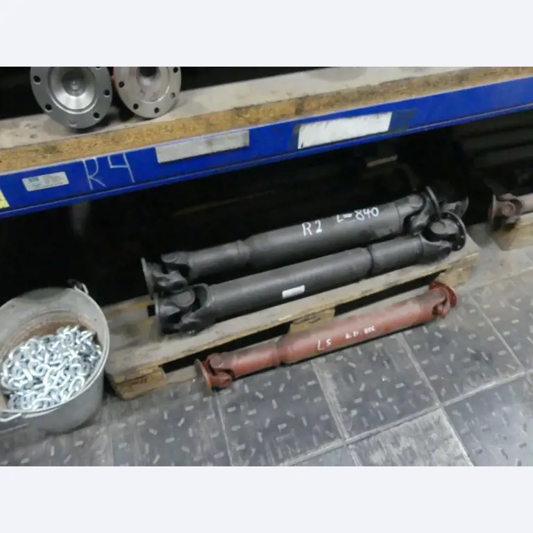 Equipement mécanique et accessoires d'une ancienne imprimerie en héliogravure-6