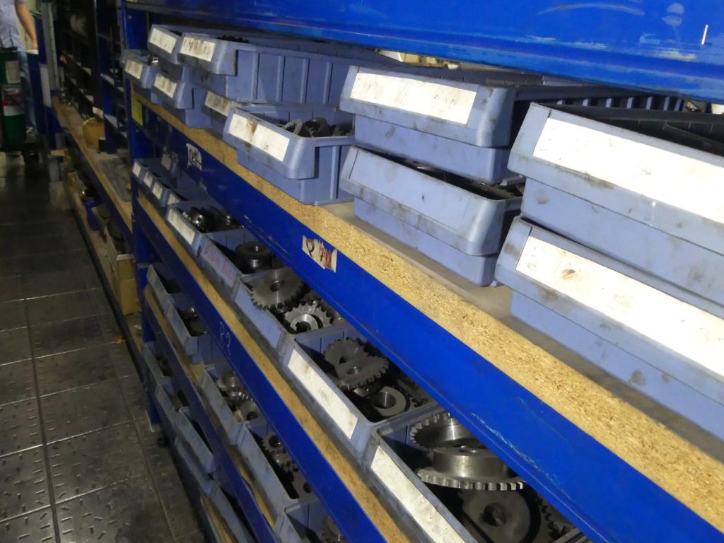 Máquinas e acessórios de uma antiga fábrica de impressão de gravuras-14