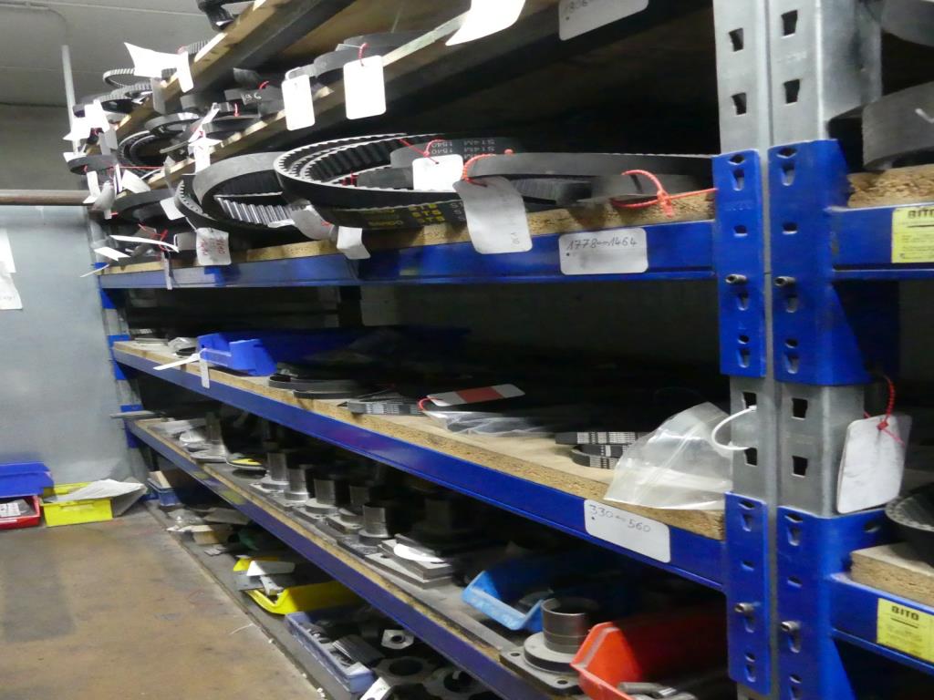 Máquinas e acessórios de uma antiga fábrica de impressão de gravuras-19