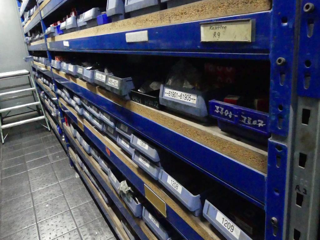 Máquinas e acessórios de uma antiga fábrica de impressão de gravuras-8