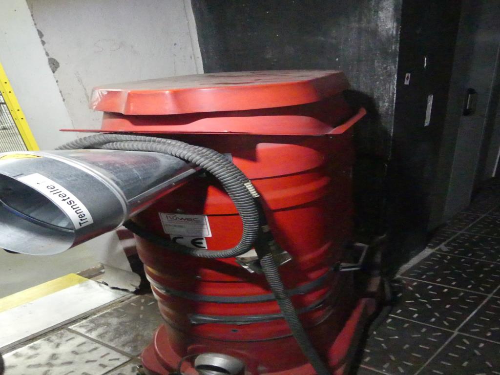 Maquinaria y accesorios de una antigua imprenta de huecograbado-2