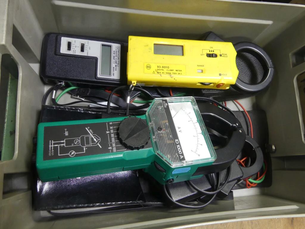 Stroje a příslušenství z bývalé hlubotiskové tiskárny-1