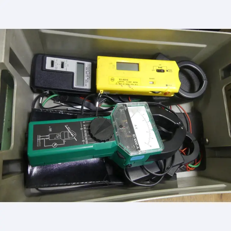 Stroje a příslušenství z bývalé hlubotiskové tiskárny-1