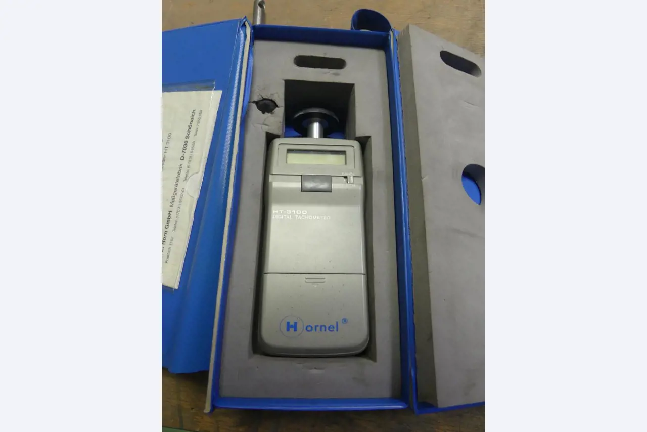 Maschinelle Einrichtung sowie Zubehör einer ehemaligen Tiefdruckerei-2