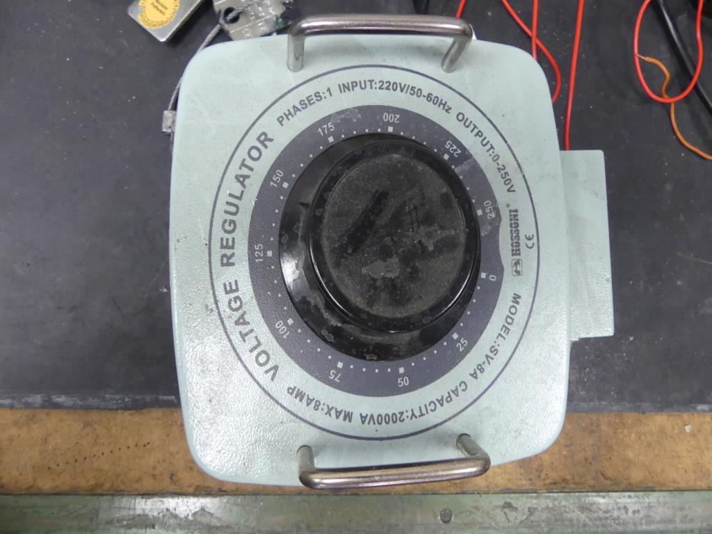 Maquinaria y accesorios de una antigua imprenta de huecograbado-1