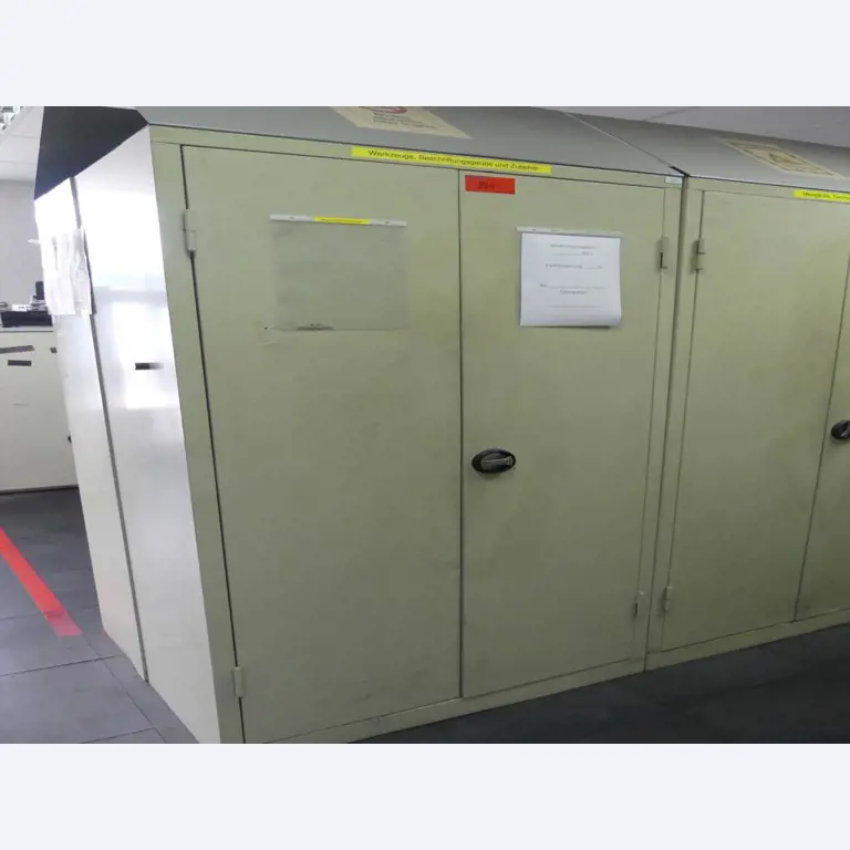 Maschinelle Einrichtung sowie Zubehör einer ehemaligen Tiefdruckerei-1