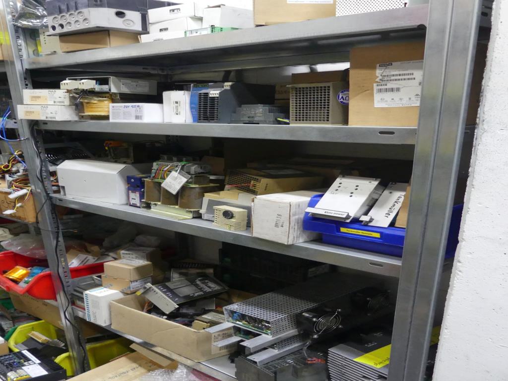 Maquinaria y accesorios de una antigua imprenta de huecograbado-23