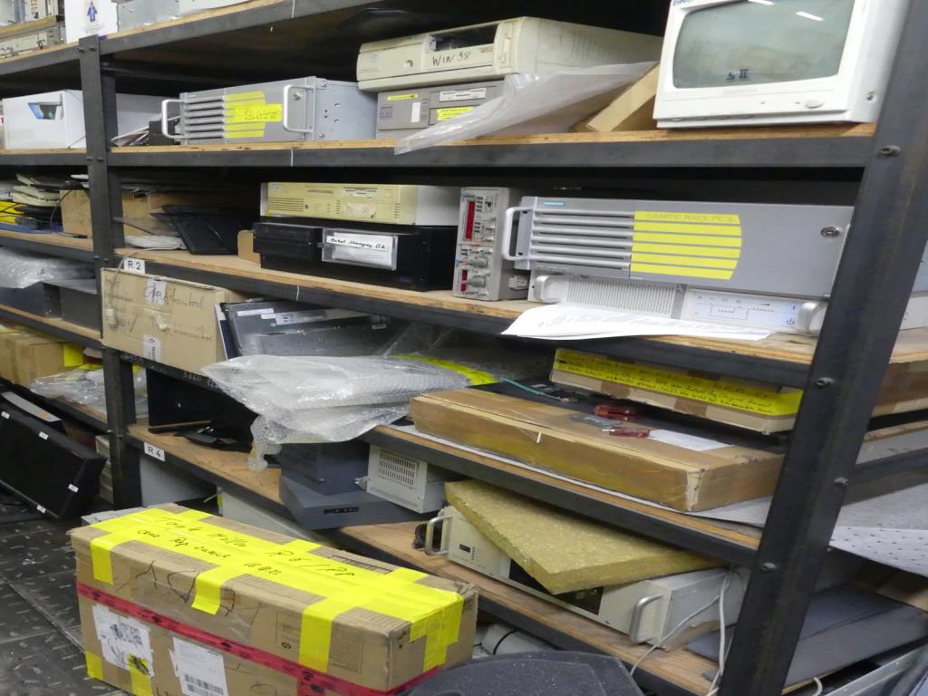 Maquinaria y accesorios de una antigua imprenta de huecograbado-28