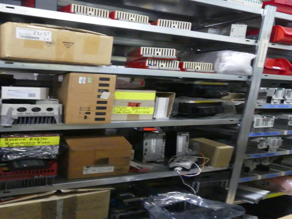 Maquinaria y accesorios de una antigua imprenta de huecograbado-39