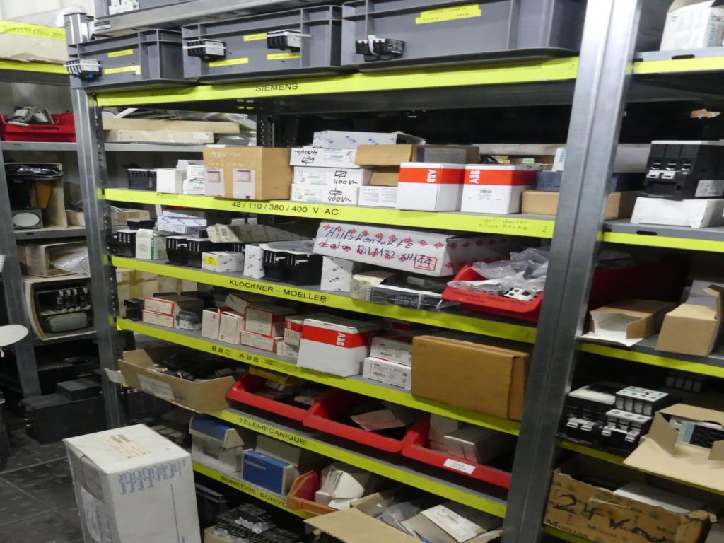 Maquinaria y accesorios de una antigua imprenta de huecograbado-42