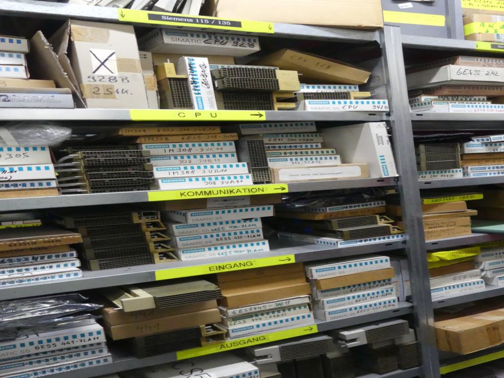 Maquinaria y accesorios de una antigua imprenta de huecograbado-44