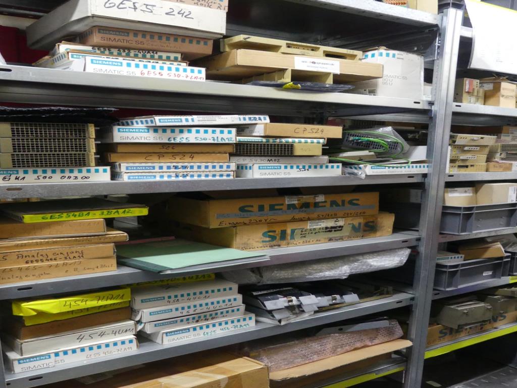 Maquinaria y accesorios de una antigua imprenta de huecograbado-45