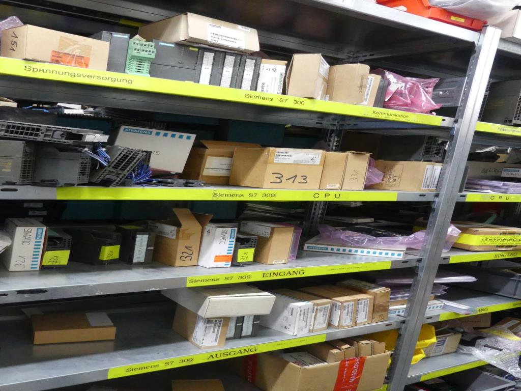 Maquinaria y accesorios de una antigua imprenta de huecograbado-49