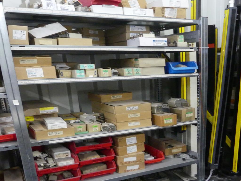 Maquinaria y accesorios de una antigua imprenta de huecograbado-8