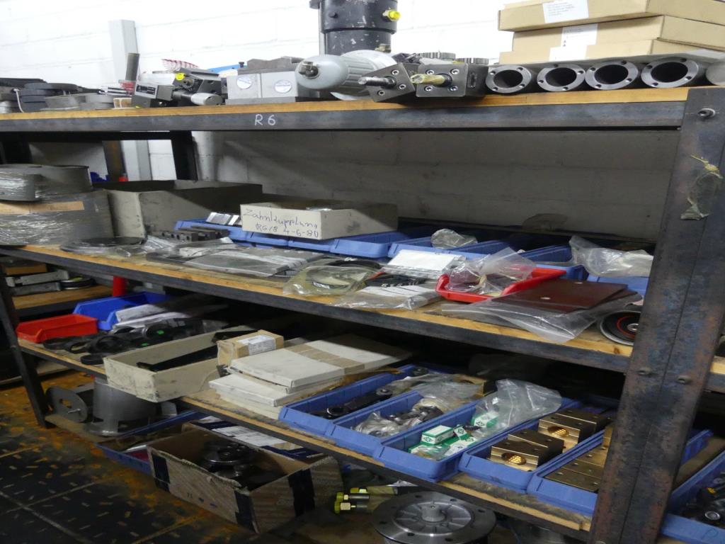 Máquinas e acessórios de uma antiga fábrica de impressão de gravuras-14