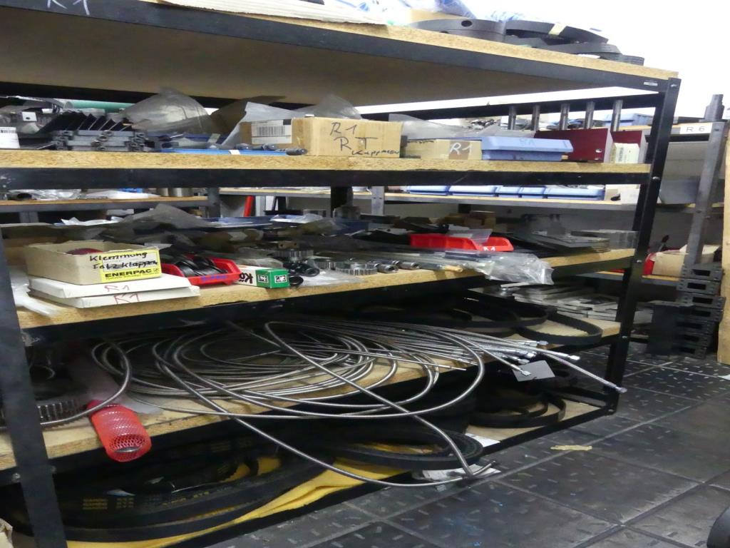 Máquinas e acessórios de uma antiga fábrica de impressão de gravuras-4