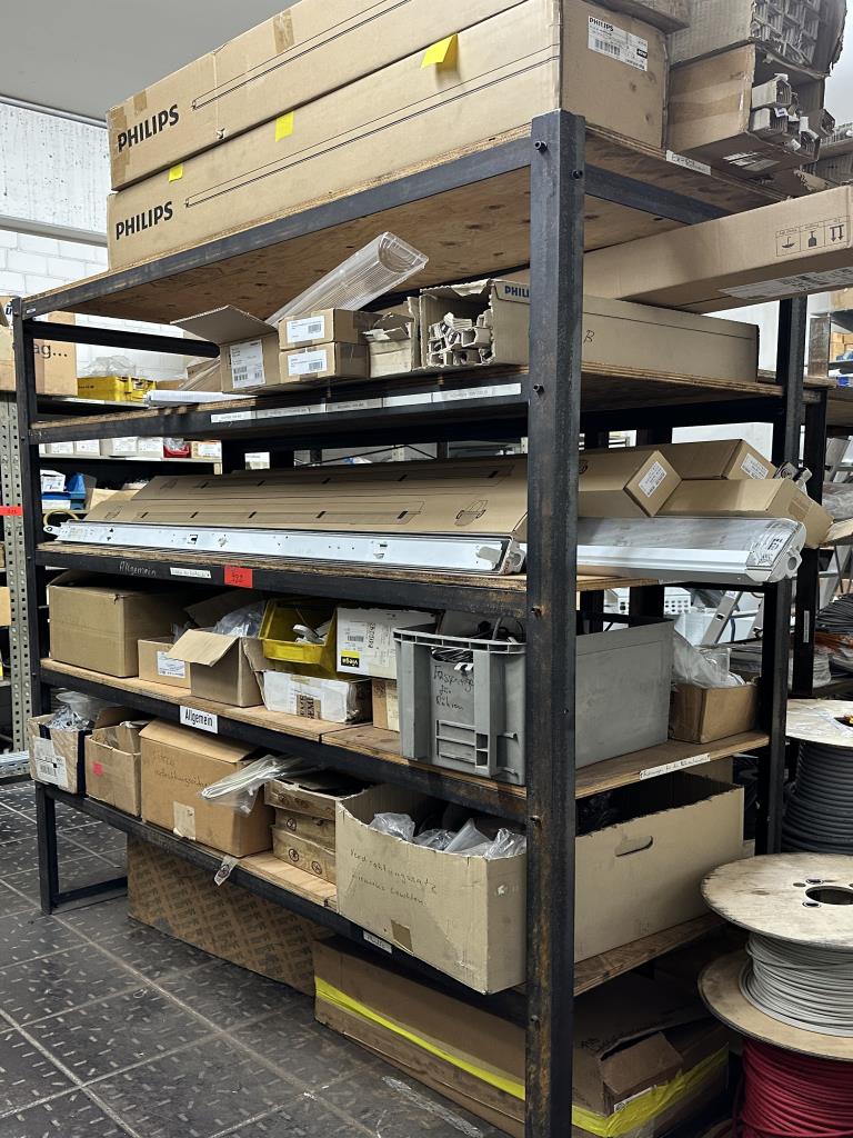 Máquinas e acessórios de uma antiga fábrica de impressão de gravuras-2