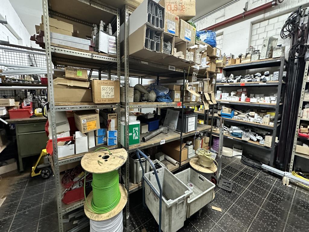 Máquinas e acessórios de uma antiga fábrica de impressão de gravuras-3