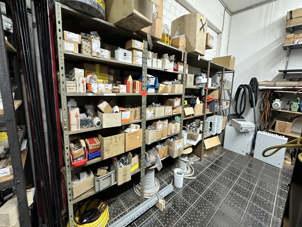 Máquinas e acessórios de uma antiga fábrica de impressão de gravuras-5