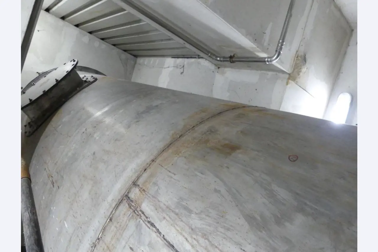 Equipement mécanique et accessoires d'une ancienne imprimerie en héliogravure-6