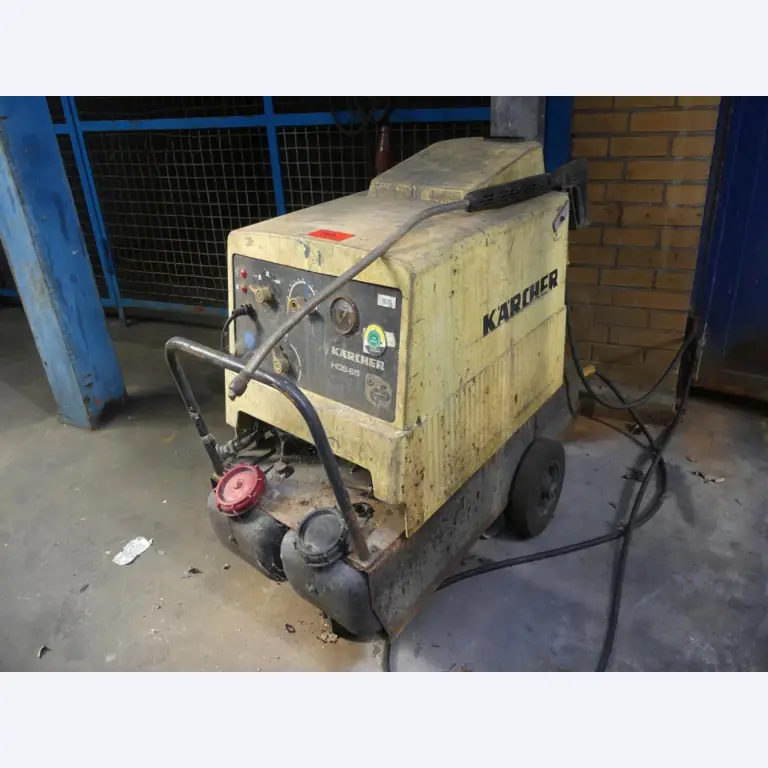 Maquinaria y accesorios de una antigua imprenta de huecograbado-1