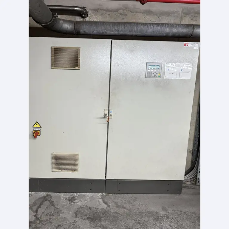 Maschinelle Einrichtung sowie Zubehör einer ehemaligen Tiefdruckerei-12