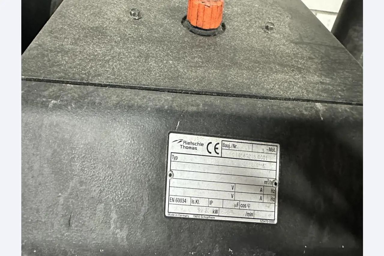 Maschinelle Einrichtung sowie Zubehör einer ehemaligen Tiefdruckerei-4