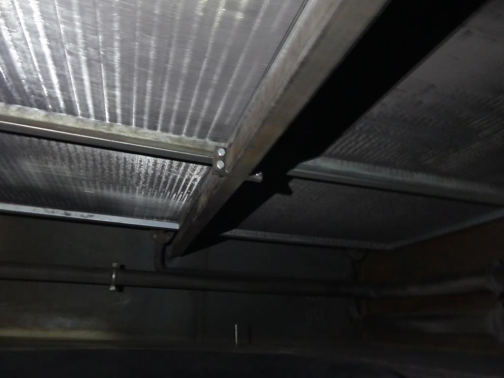 Maquinaria y accesorios de una antigua imprenta de huecograbado-9