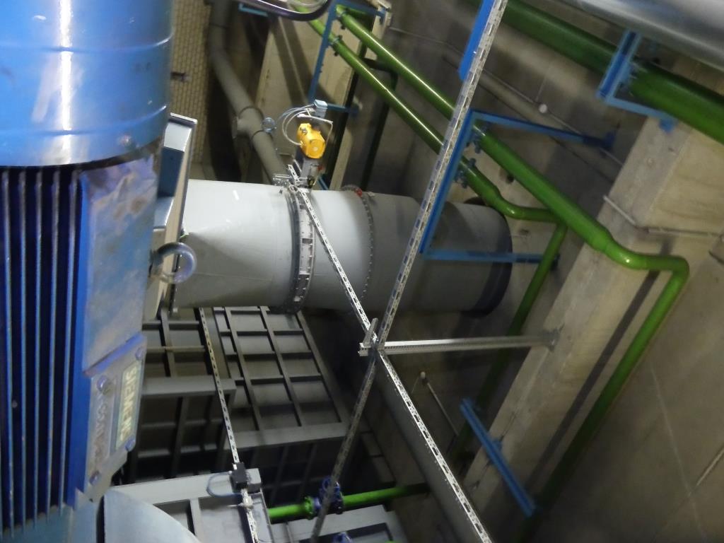 Maquinaria y accesorios de una antigua imprenta de huecograbado-7