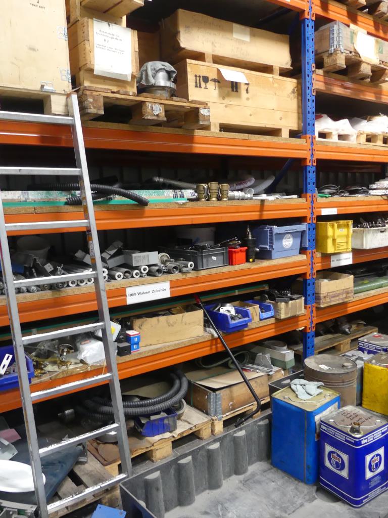 Máquinas e acessórios de uma antiga fábrica de impressão de gravuras-3