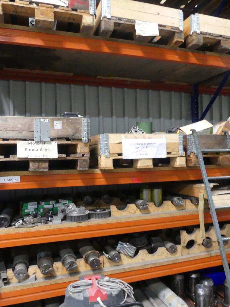 Máquinas e acessórios de uma antiga fábrica de impressão de gravuras-8